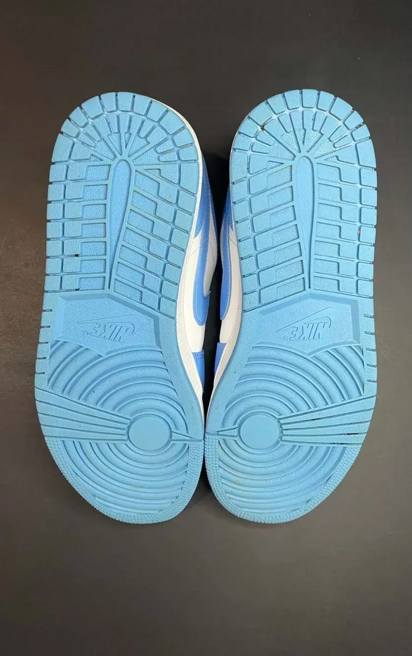 Size: 11w/ 9.5m - Jordan 1 Low UNC (AO9944-441)
